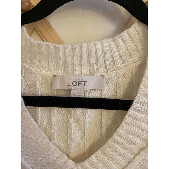 Ann Taylor Sweater Women's Small Cream Wool Blend Knit Long Sleeve V Neck Loft - Picture 3 of 7